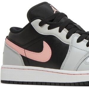 Air Jordan 1 Low GS 'Grey Fog Bleached Coral'